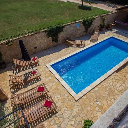 Nova Vas/porec 2 *